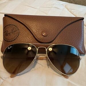 Ray Ban Aviator sunglasses